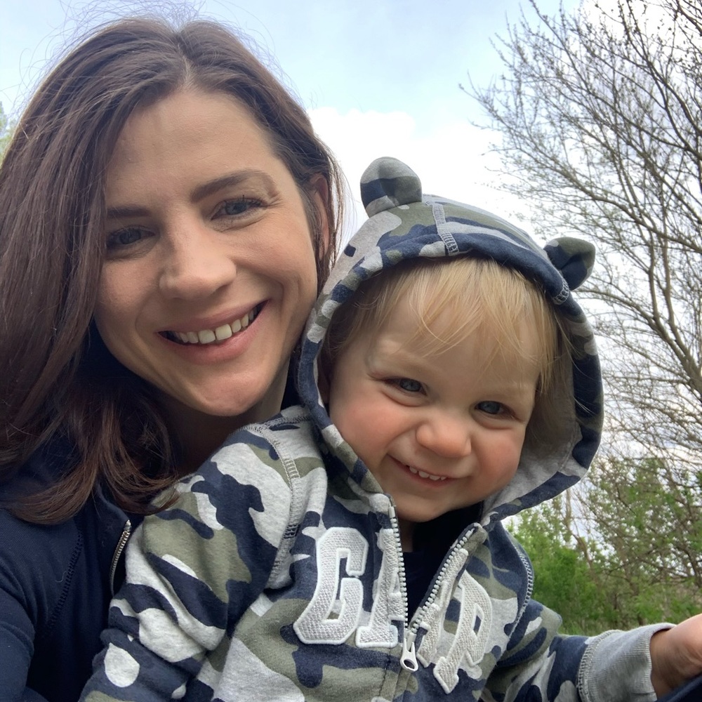 Meet your Posher, Rena